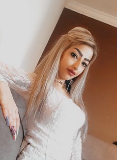 Masa - escort in Beirut Photo 13 of 17