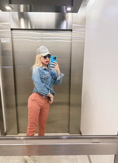 Masa - Transsexual escort in Damascus Photo 19 of 21