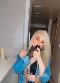 Masa - Transsexual escort in Dubai Photo 21 of 23