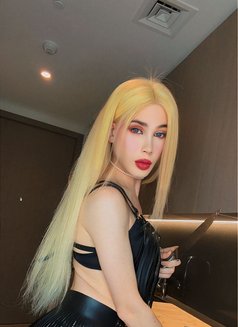 Masa - Transsexual escort in Dubai Photo 1 of 25