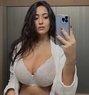 Nais Incall+Outcall - puta in Muscat Photo 1 of 4