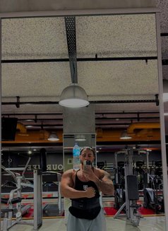 Masculenıstanbul - Acompañantes masculino in İstanbul Photo 5 of 8