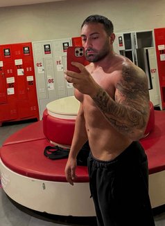 Masculin Istanbul - Male escort in İstanbul Photo 2 of 5