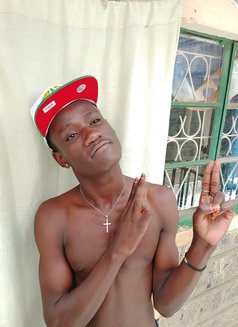 Mash - Male escort in Nairobi Photo 1 of 6