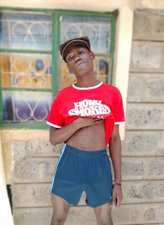 Mash - Male escort in Nairobi Photo 4 of 6