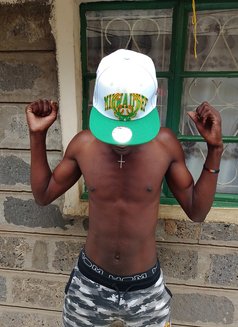 Mash - Male escort in Nairobi Photo 5 of 6