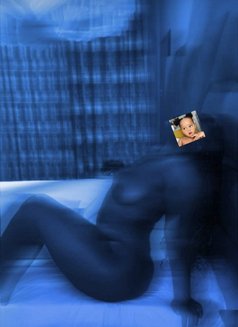 Masha - escort in Manila Photo 2 of 2