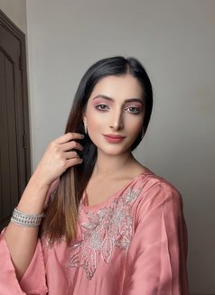 Mashal - escort in Dubai Photo 3 of 6