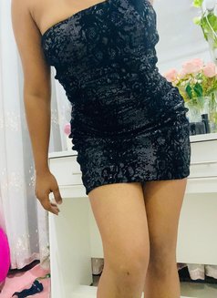 Mashi - escort in Colombo Photo 5 of 12