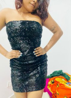 Mashi - escort in Colombo Photo 10 of 12