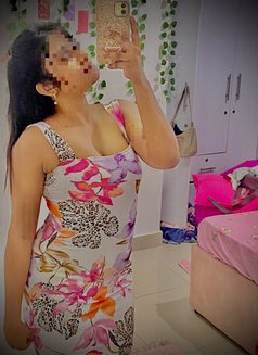 Mashi - puta in Colombo Photo 2 of 7