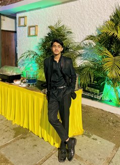 Masi Ay - Male escort in New Delhi Photo 3 of 6