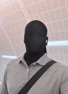 Masked Bottom - Male escort in Dubai Photo 2 of 4