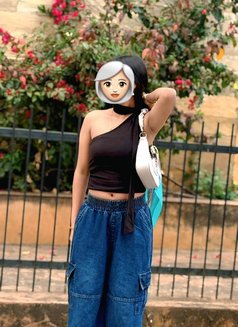 Masnu Mgr - puta in Kathmandu Photo 7 of 7