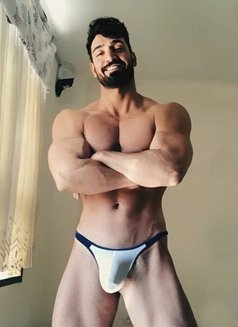 Masoud1989 - Male escort in İstanbul Photo 3 of 9