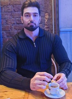 Masoud1989 - Male escort in İstanbul Photo 5 of 9