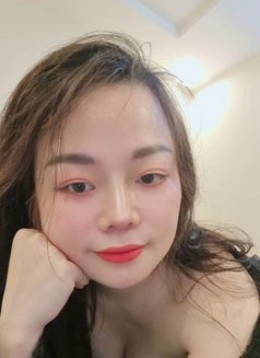 lily - escort in Doha Photo 1 of 1