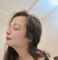 lily - escort in Doha