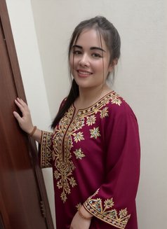 massage b2b linni Good service - Intérprete de adultos in Muscat Photo 7 of 9