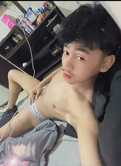 Massage Big dick hard strongg - Male adult performer in Bali Photo 9 of 9