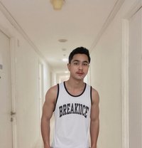 Massage Boy & Happy Ending - Male escort in Singapore