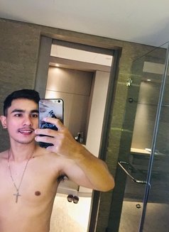 Massage Boy Sensational Boyfriend - Male escort in Bali Photo 3 of 10