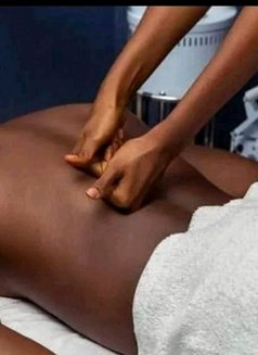 Massage by Trevor: K - Masajista in Nairobi Photo 4 of 9