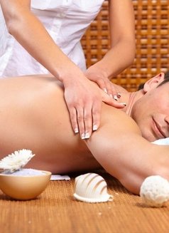 Massage Dubai UAE - masseuse in Dubai Photo 1 of 1