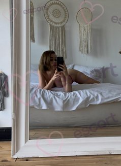 Massage, Escort Available - escort in Limoges Photo 1 of 4