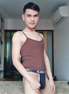 Massage & Happy Ending - Male escort in Bangkok Photo 7 of 8