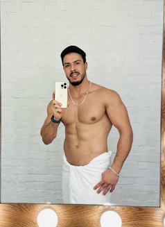Massage in Dubai - Male escort in Dubai Photo 13 of 14