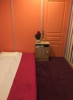 Massage Ponthieu - masseuse in Paris Photo 2 of 4