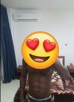 Massage Pour Femmes - Male escort in N'Djamena Photo 2 of 4