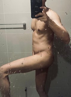 Massage_Relaxation - Male escort in Colombo Photo 9 of 10