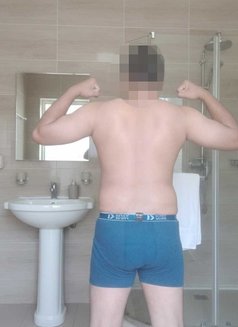 Massage Republic New Delhi India - Male escort in New Delhi Photo 6 of 6