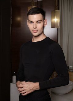 Dima massage π½ββοΈ - Male escort in Dubai Photo 12 of 12