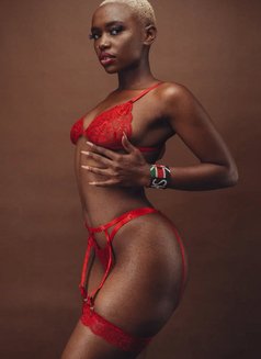 Massage Spa With 10+ Ladies - Masajista in Nairobi Photo 3 of 5