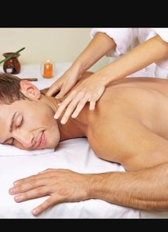 Massage Spah - masseur in Kuwait Photo 4 of 6