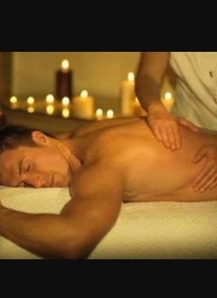 Massage Spah - masseur in Kuwait Photo 6 of 6