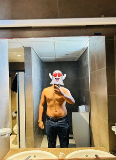 Massage Tall Boy - Male escort in Colombo Photo 1 of 3