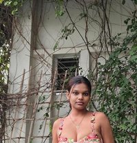 Massage therapist /gff experience - escort in Noida Photo 3 of 4