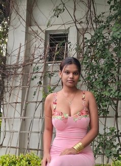 Massage therapist /gff experience - escort in Noida Photo 4 of 4