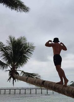 🇵🇭 Massage Therapist - masseur in Al Manama Photo 2 of 2
