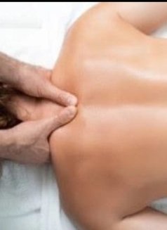Massage Therapist - Acompañantes masculino in Dubai Photo 6 of 7
