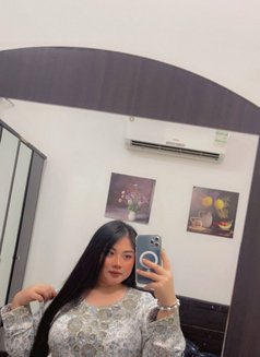 Massage therapist professional care M&W - puta in Muscat Photo 13 of 15