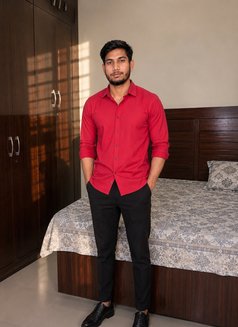 Massage therapists with cock - Acompañantes masculino in New Delhi Photo 7 of 8