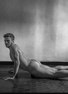 Massage Tokyo - Acompañantes masculino in Tokyo Photo 3 of 3