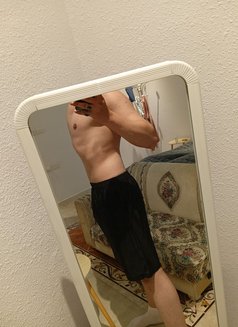 Massage-Top-Master - Male escort in Jeddah Photo 12 of 13