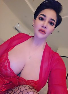 Massage VIP1 - puta in Riyadh Photo 2 of 6