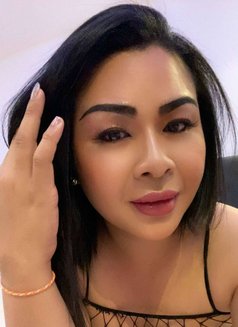 Massage with Big ass & big dick - Transsexual escort in Riyadh Photo 12 of 14